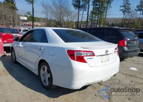 2012 Toyota Camry Se z USA, uszkodzony, nr VIN 4T1BF1FK7CU165736